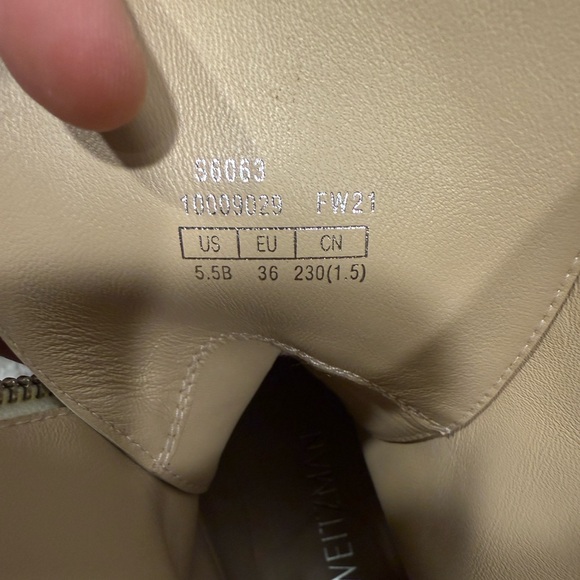 Stuart Weitzman White Charli Zip Sportlift Bootie Creeper Boots 6 W - Picture 11 of 14